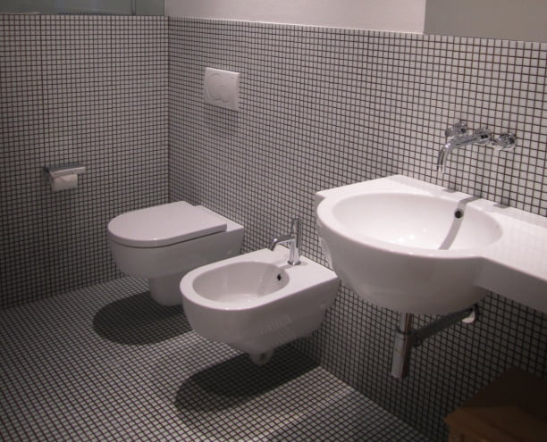 Vista del bagno dal letto